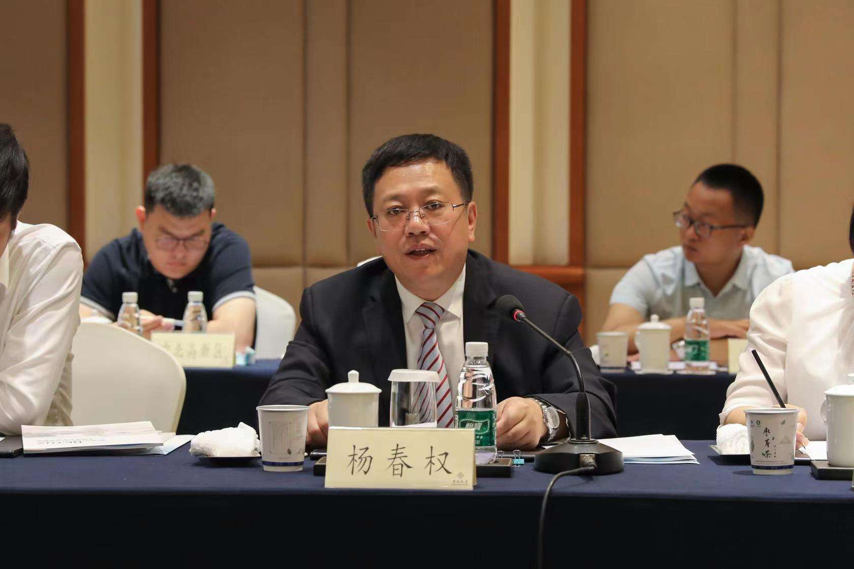 山西省投资促进局杨春权局长带队莅临公司考察